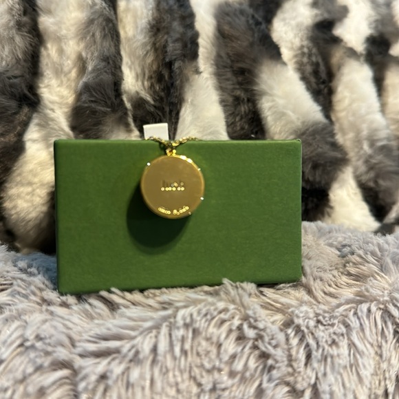 NWT Kate Spade Lucky Charm Gold Necklace In Box - Picture 3 of 6